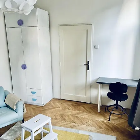 Two Bedroom Centre Pet Friendly With Parking Apartman *